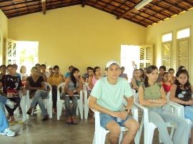 EEM de Aiuaba em Aiuaba promove O Enem Não Tira Férias