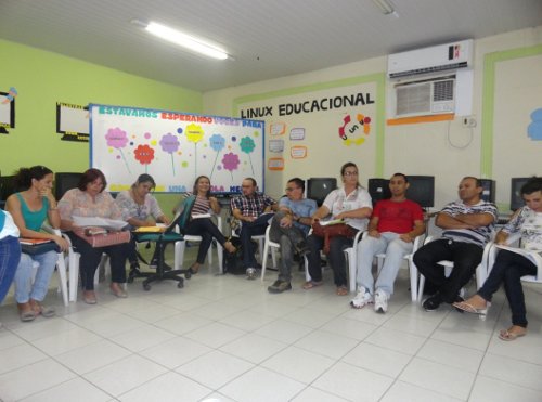 EEM Antonio Albuquerque de Souza Filho realiza I Encontro Pedagógico de 2013