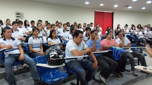 Liceu de Iguatu – Aula Inaugural Projeto de Química PIBID/IFCE