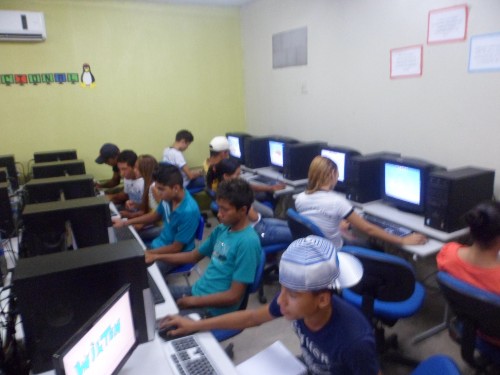A Escola Filgueiras Lima no trabalho com as TICS (Tecnologias da Informação e comunicação)