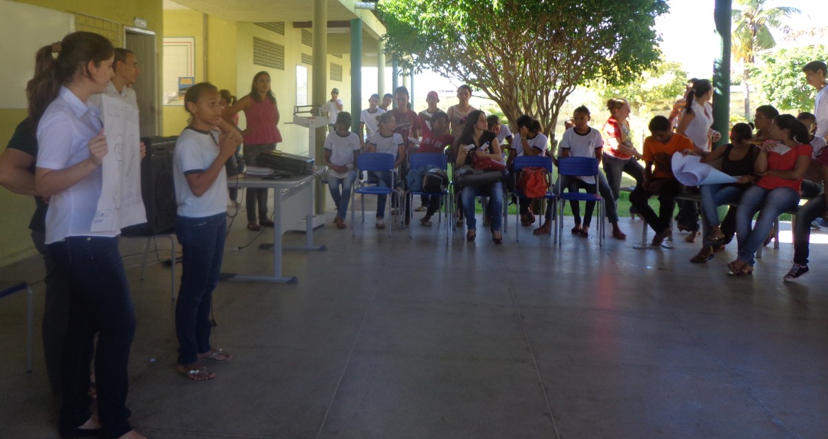 Escola Filgueiras Lima promove Palestra sobre Drogas