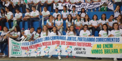 Alunos da Escola Filgueiras Lima participam de aulão do ENEMem Morada Nova