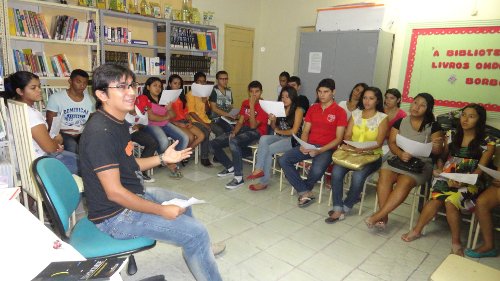 EEM Antonio Albuquerque implementa Projeto de Poesia