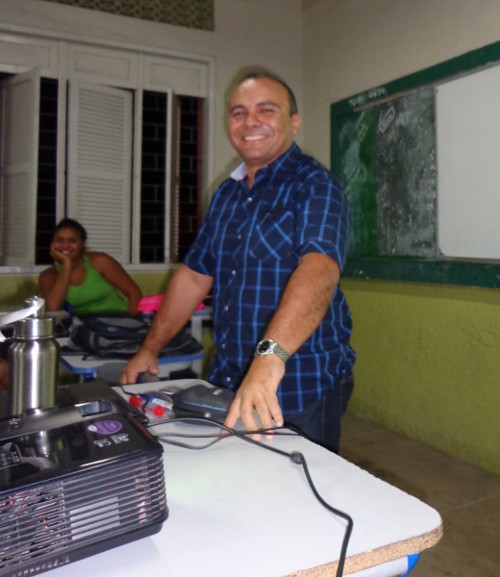 Escola de Ensino Médio Filgueiras Lima promove Aulão Noturno de Redação