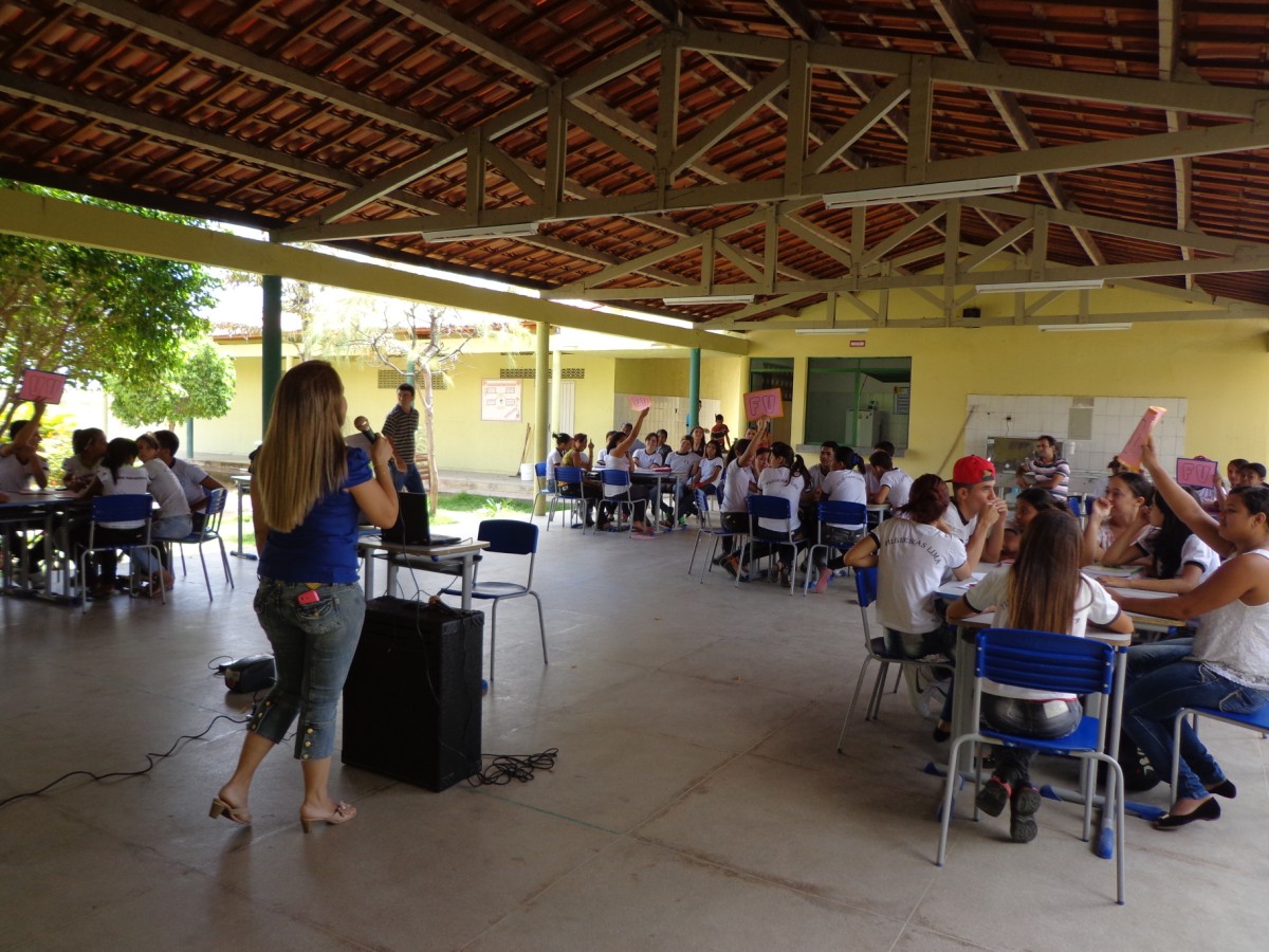 Escola Filgueiras Lima realiza o sabadão da Maratona ENEM 2013