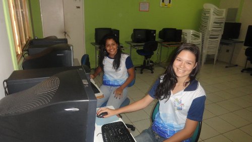 EEM Antônio Albuquerque realiza inscrições dos alunos no SISU