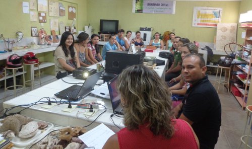 EEM Filgueiras Lima recebe nova equipe do PIBID/Biologia/FECLI – 2014