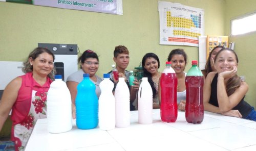 EEM Filgueiras Lima Realiza Oficina de Saneantes