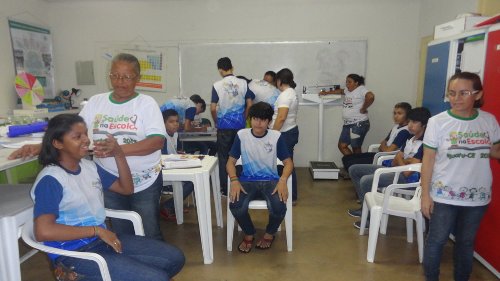 Semana da saúde na Escola EEM Antônio Albuquerque