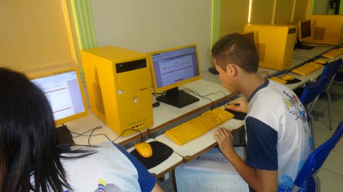 100% de alunos inscritos no ENEM na EEM Antônio Albuquerque