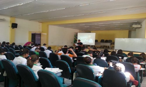 EEEP Amélia Figueiredo de Lavor inicia ações preparatórias do segundo semestre para o Enem 2014