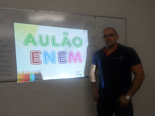 EEM Antonio Albuquerque – PIBID Matemática nos aulões de preparação para o ENEM 2014