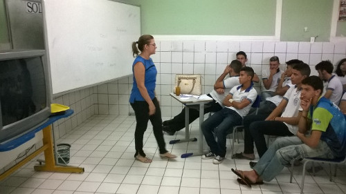 EEM Gov. Adauto Bezerra realiza palestra motivacional