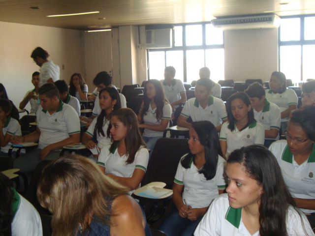 Visita Técnica dos Alunos do 2º Finanças da EEEP Lucas Emmanuel à SEFAZ