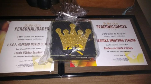 EEEP Alfredo Nunes de Melo foi premiada no Baile das Personalidades