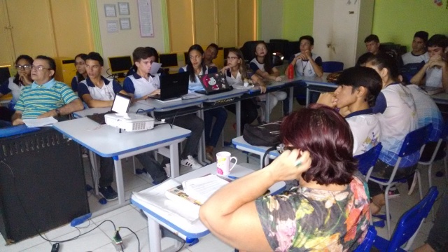 EEM Antonio Albuquerque realiza Projeto Filosofísica a junção de Filosofia e Física Trabalhando a Interdisciplinariedade.