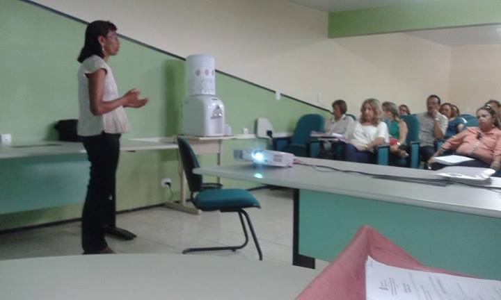 CREDE17 REÚNE DIRETORES PARA ANALISAR INDICADORES DE APRENDIZAGEM.