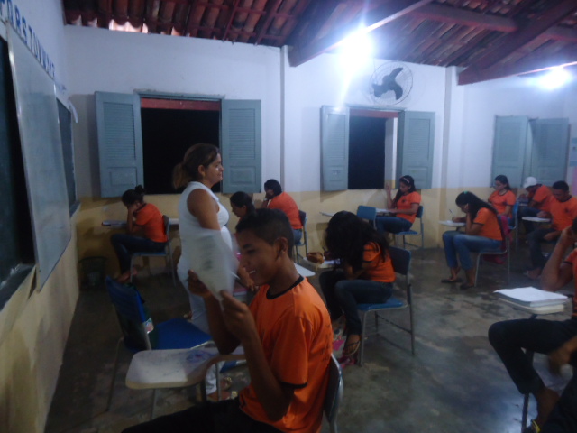 EEM Alda Férrer realiza 1º simulado de preparação para ENEM e SPAECE 2014