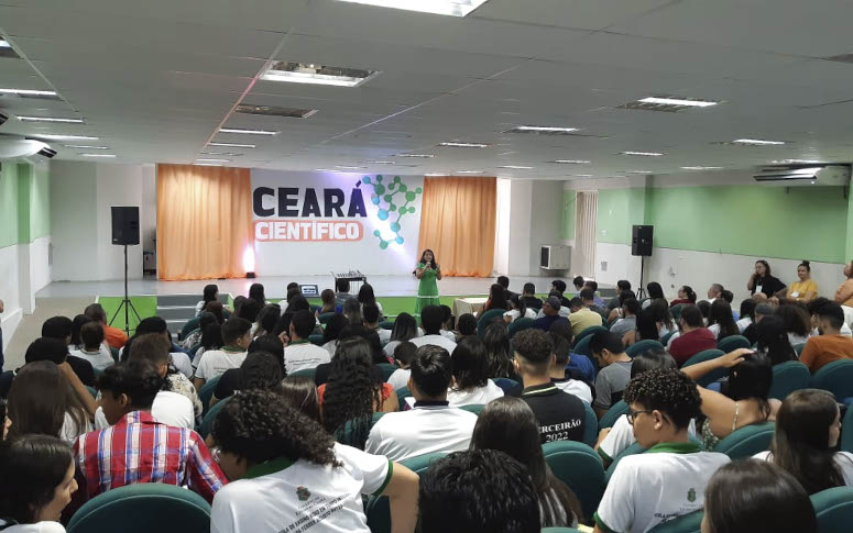 Após 3 anos, a etapa regional do Ceará Científico volta a ser realizada de forma presencial pela CREDE 17
