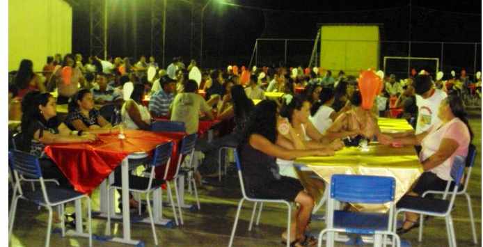 EEFM Raimundo Moacir Mota promove “Dia D da Família”