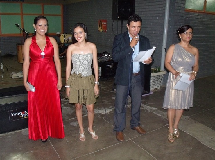 EEFM Polivalente Gov. Adauto Bezerra realiza cerimônia solene de Formatura do Ensino Médio