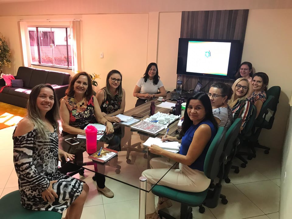 CREDE 18 recebe visita da Superintendente Central