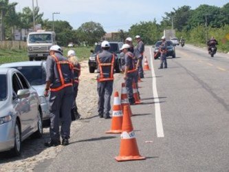 DETRAN-CE fará fiscalização no Carnaval com 300 agentes