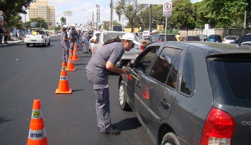 DETRAN e PRE fazem 192 opera��es especiais nas semanas de Natal e Ano Novo