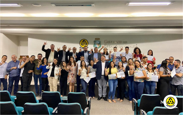 Servidores do Detran-CE recebem certificação em Libras