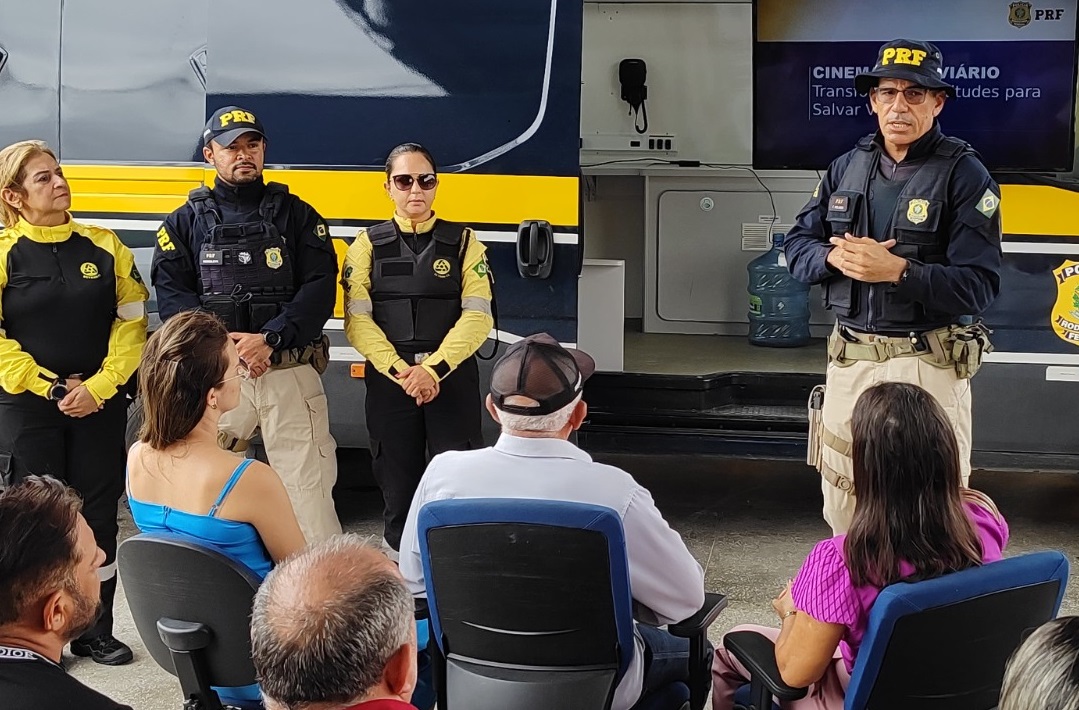 Parceria Detran-CE e PRF marca abertura de atividades do Maio Amarelo no Ceará