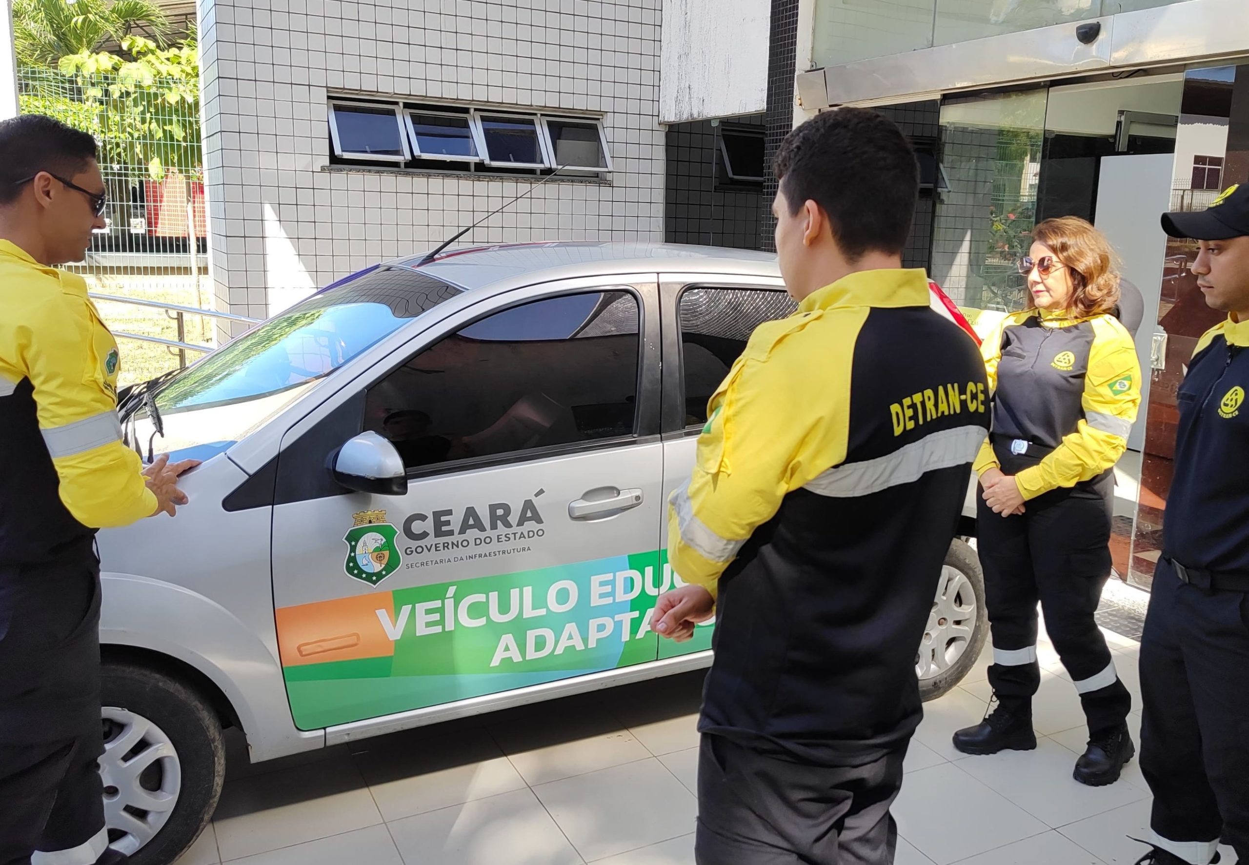 Detran-CE passa a utilizar veículo adaptado em cursos de educação para o trânsito