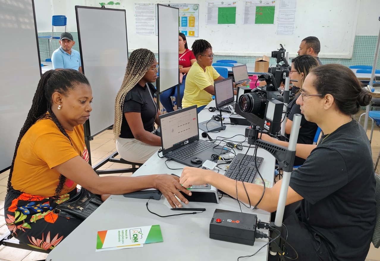 Detran-CE atende candidatos do programa CNH Popular em Limoeiro do Norte e Aurora a partir de terça (22)