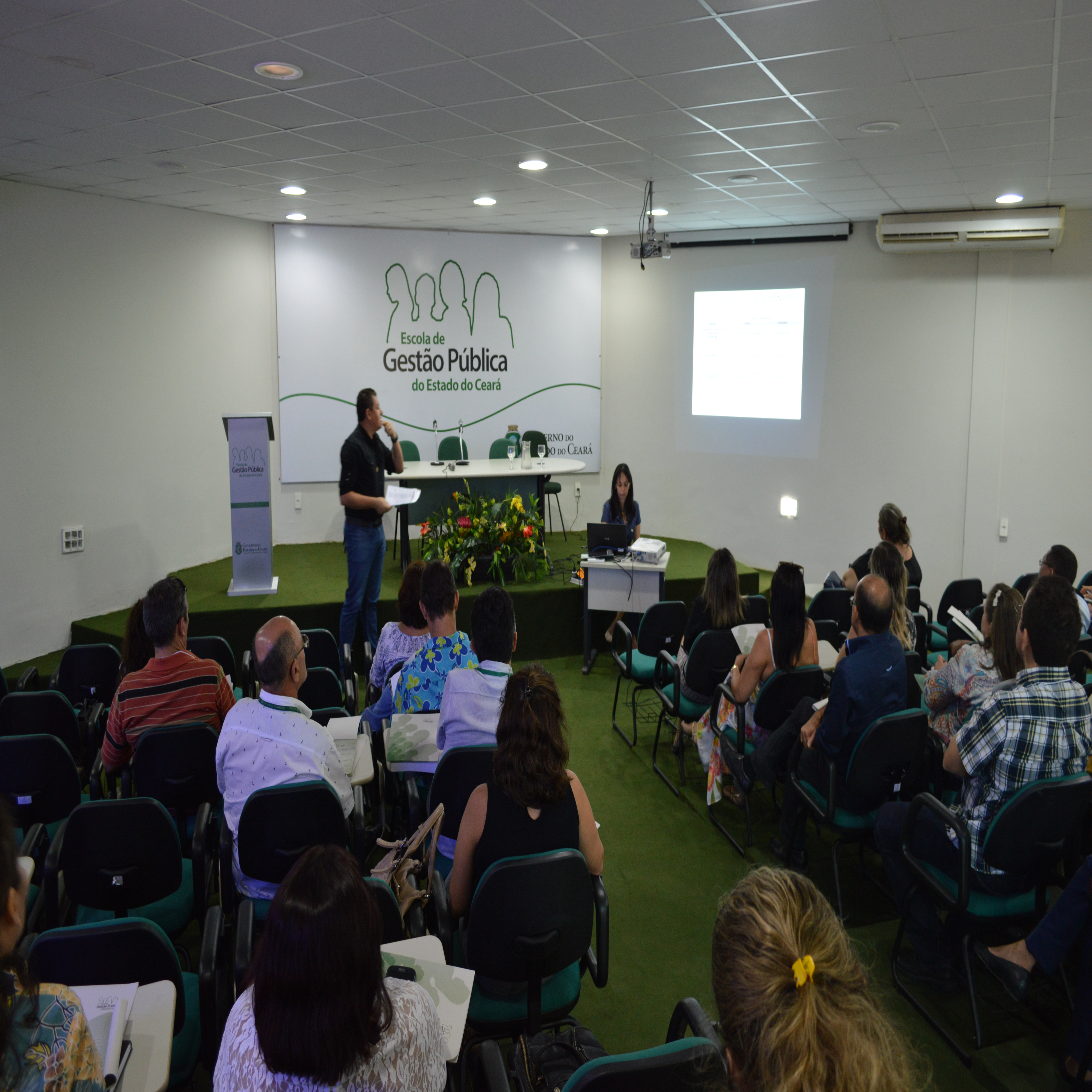 EGPCE promove reunião com GTDEP