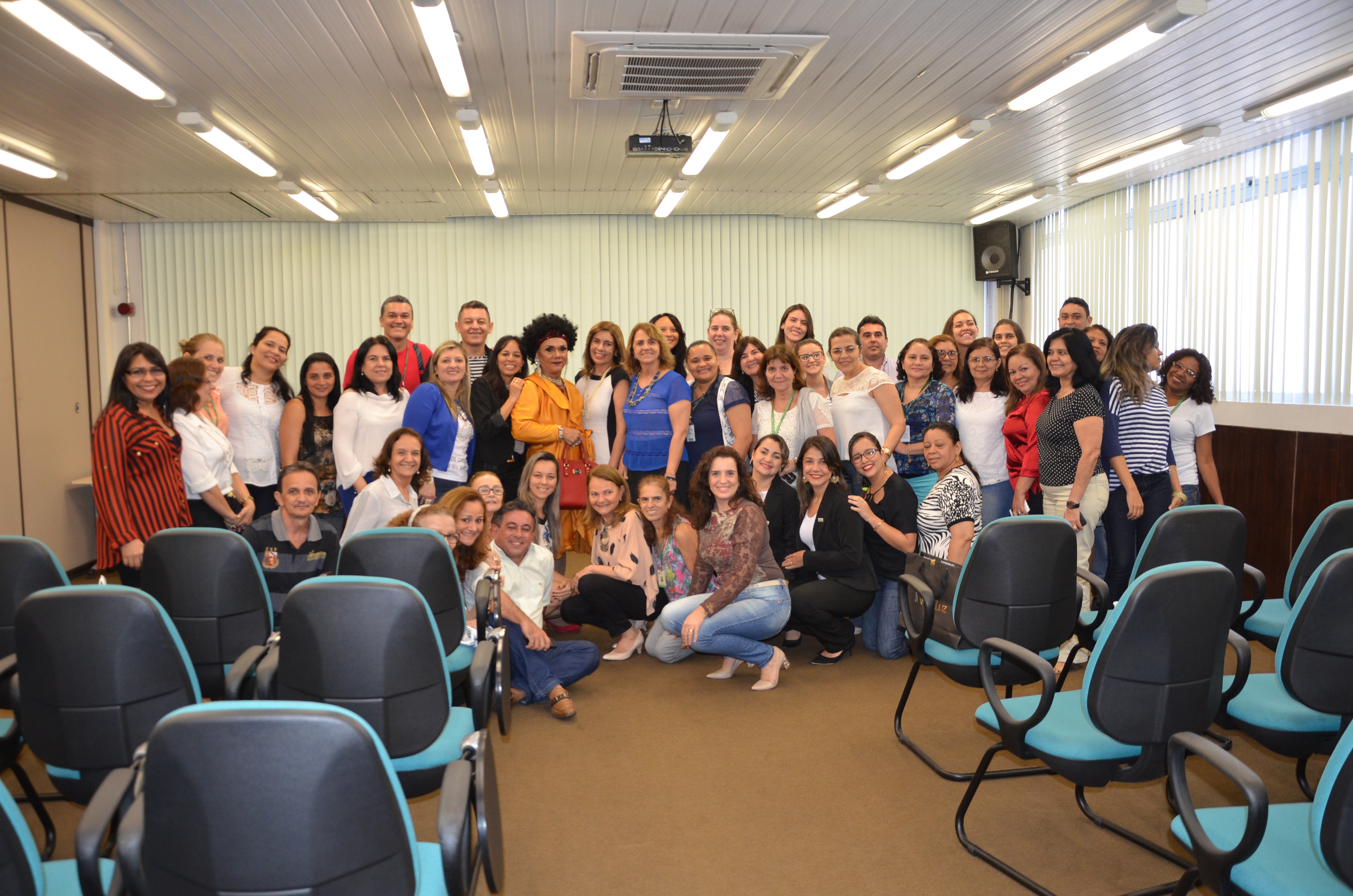 Dia das mães é comemorado com a palestra “A Maternidade e suas Múltiplas Percepções”