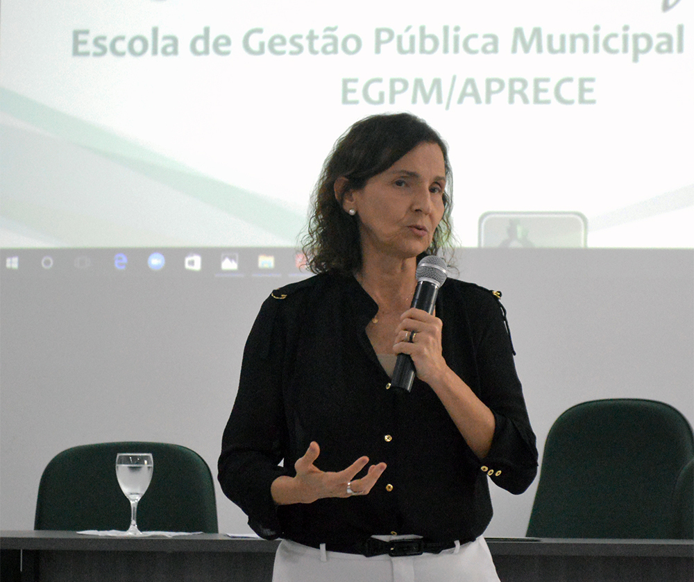 EGPCE firma parceria com a Escola de Gestão Pública Municipal da APRECE