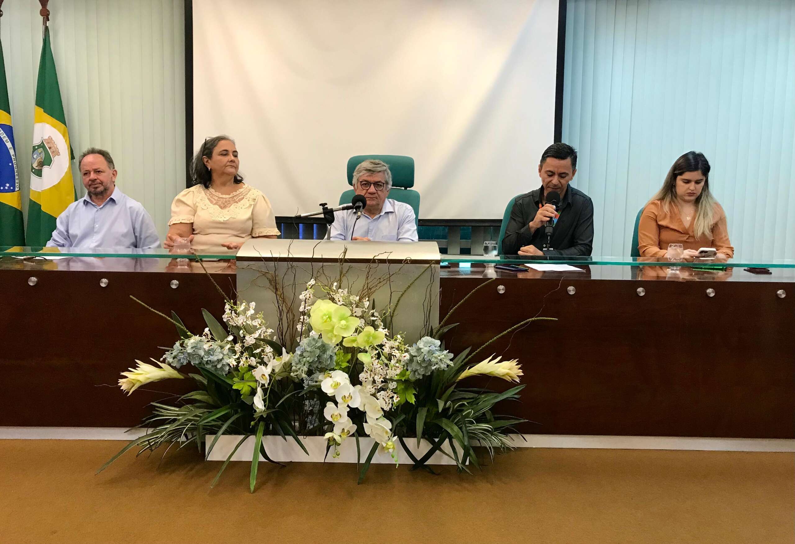 Governo do Ceará, Centec, Aprece e UVC assinam termo de cooperação para capacitação de servidores municipais