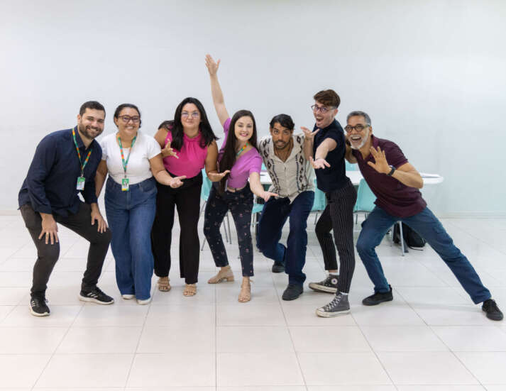 Qualidade de vida: Governo do Ceará oferta aulas de teatro para servidores públicos