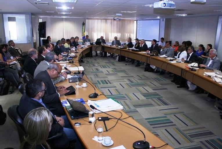 Capes realiza reunião com Fundações de Amparo à Pesquisa de todo o país