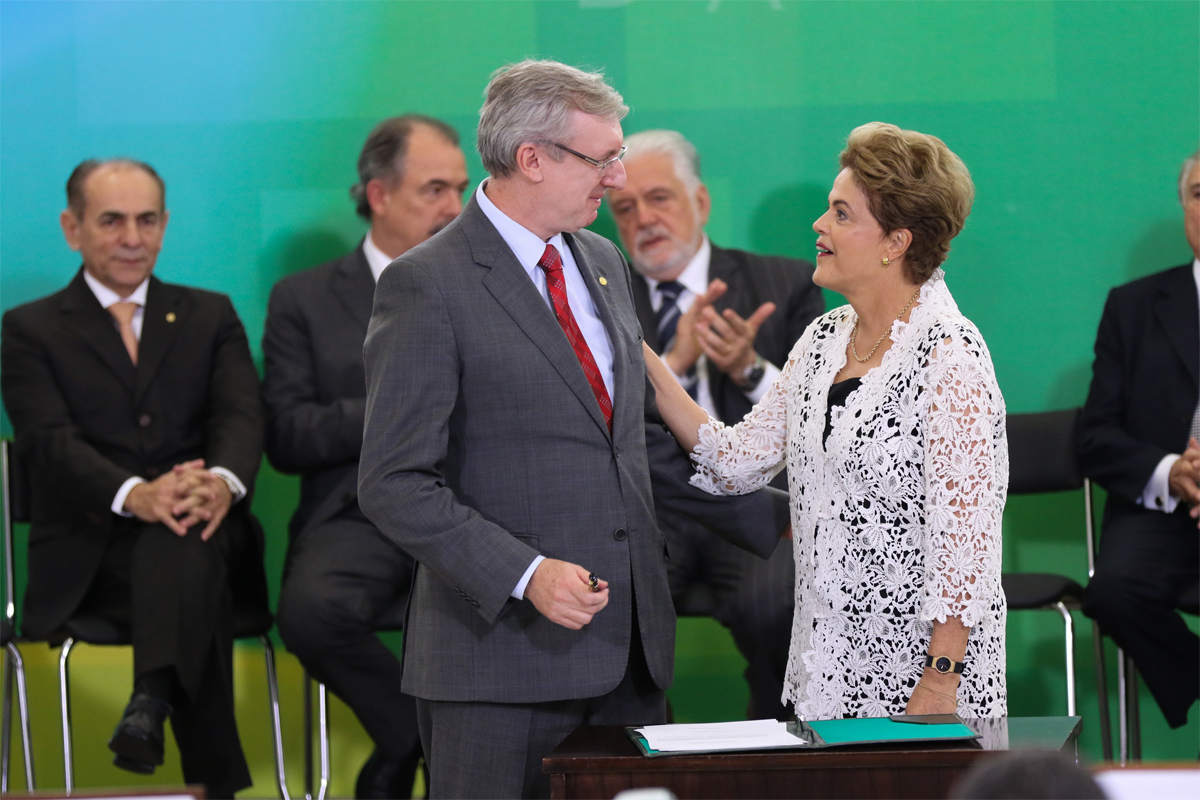 Celso Pansera é empossado como titular do MCTI