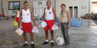 Funceme doa alimentos e roupas na Campanha Força Solidária