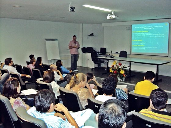 Bolsistas e técnicos da Funceme reunidos em Seminário