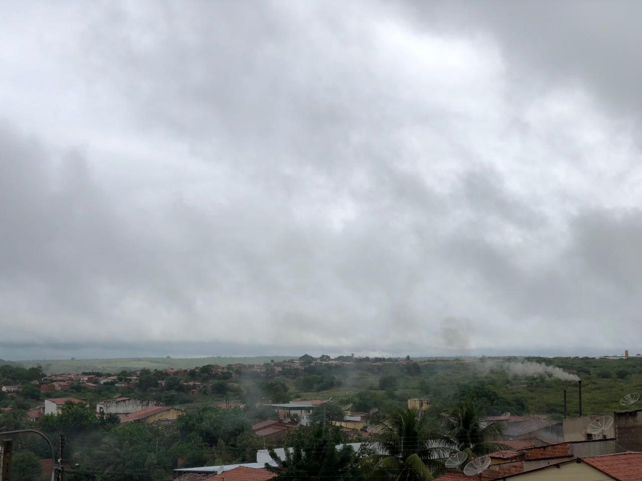 Chove em mais de 130 municípios; Ceará segue com condições de precipitações intensas