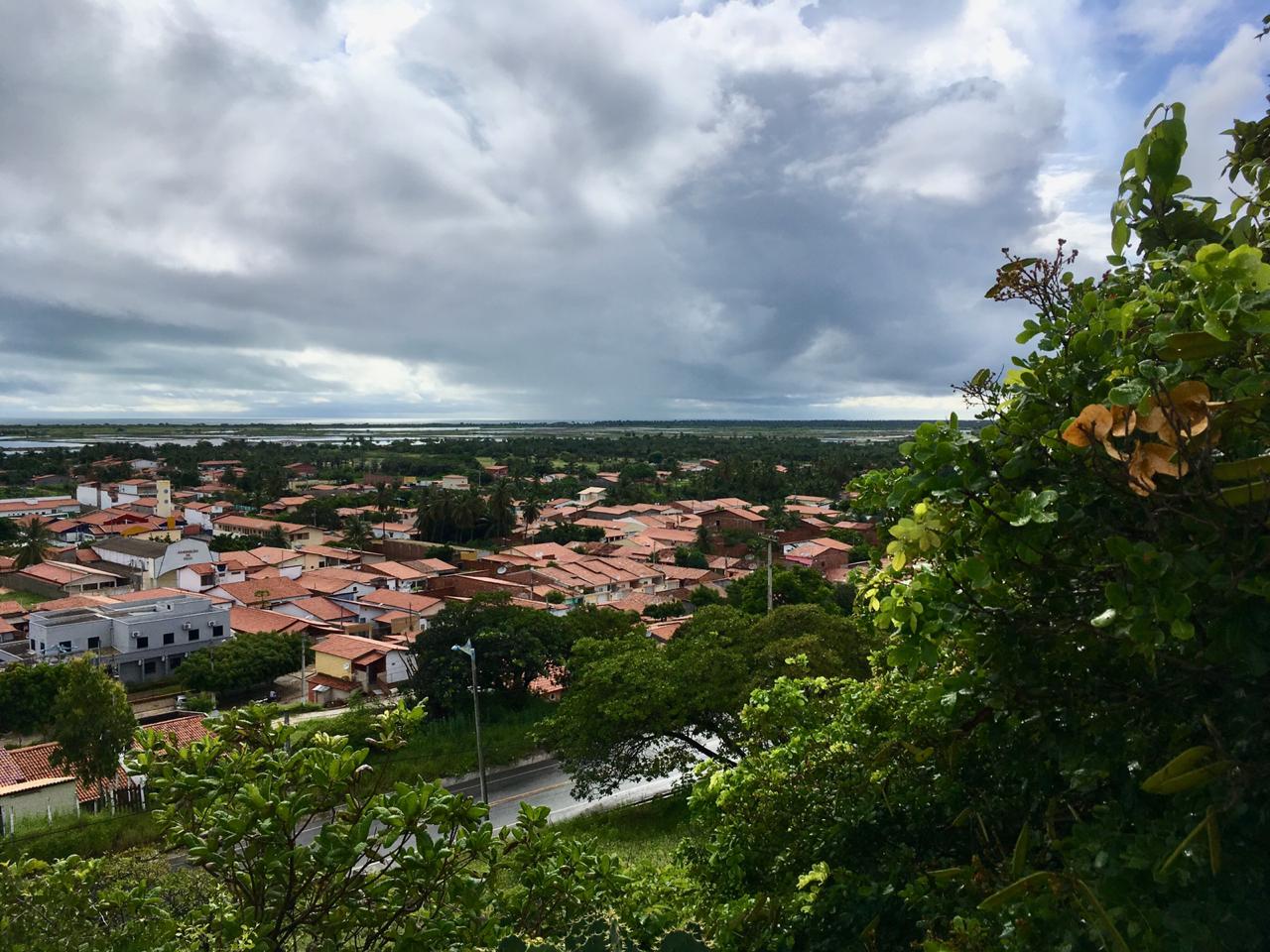 Previsão indica céu nublado e eventos de chuva em todas as macrorregiões do Ceará