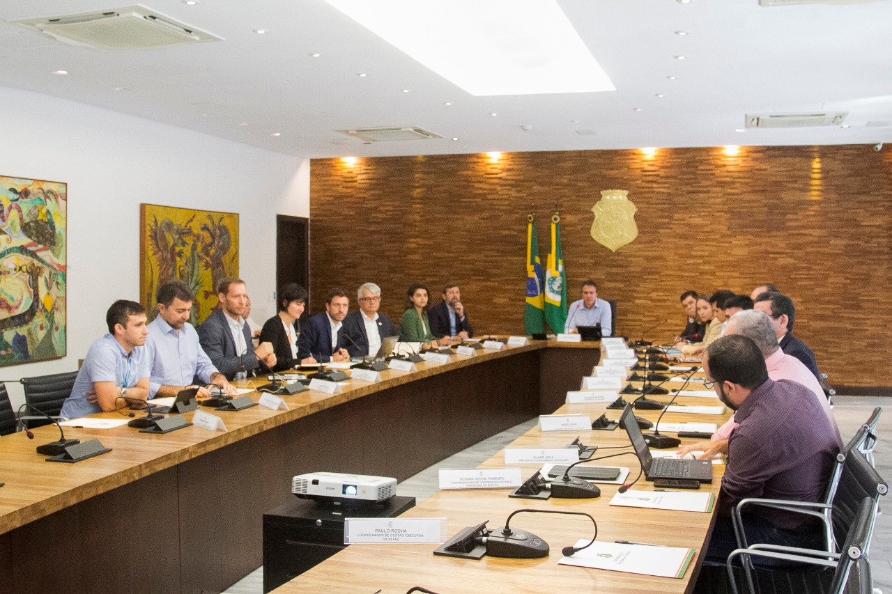 Funceme participa de encontro entre Governo do Ceará e Agência Francesa de Desenvolvimento para discutir projetos