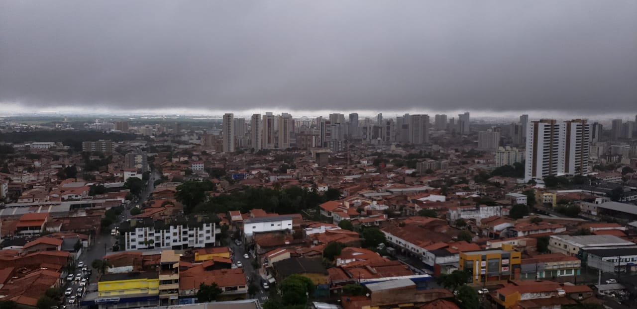 Ceará segue com previsão de chuva em todas as macrorregiões neste início de semana