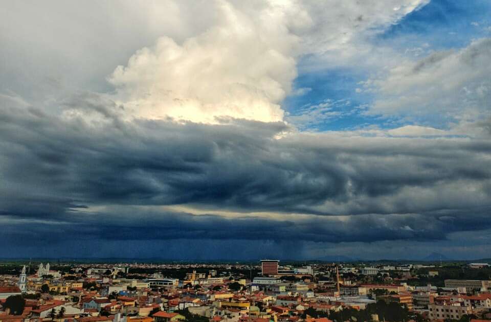 Ceará tem previsão de céu nublado e eventos de chuva em todas as regiões até este sábado