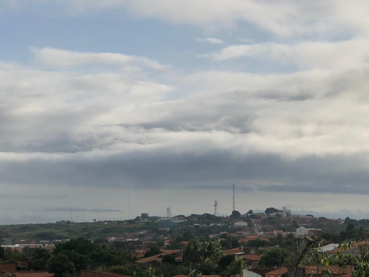 Frente fria deve contribuir para chuvas isoladas no Cariri e região Jaguaribana até esta sexta-feira