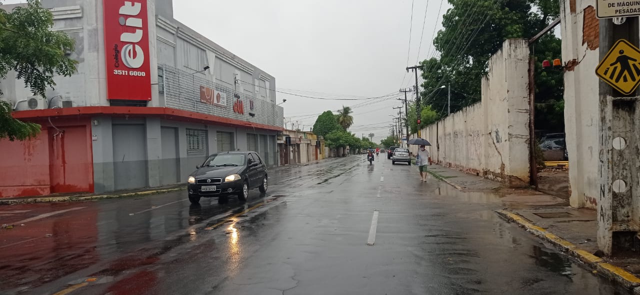 Ceará segue com cenário favorável a chuvas em todas as macrorregiões; confira detalhes