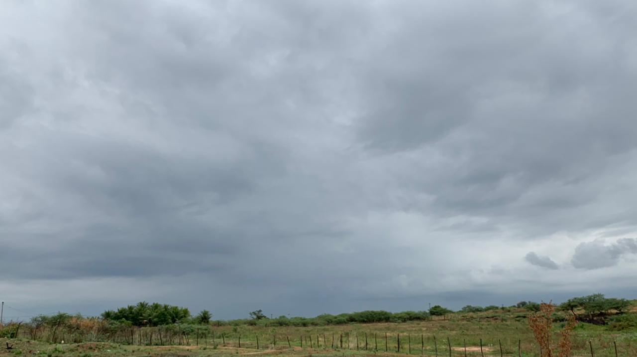 Chove em cerca de 90 municípios entre segunda e terça-feira; veja balanço