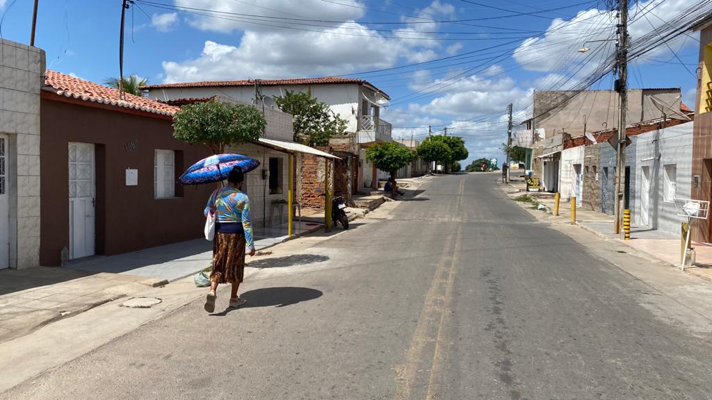 Previsão segue indicando predomínio de poucas nuvens sobre o Ceará; litoral tem possibilidade de chuva pontual e passageira nesta quinta-feira (29)